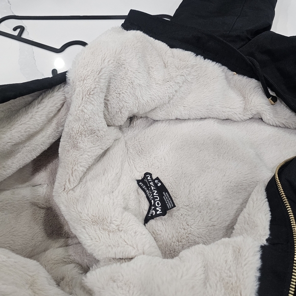 Girl winter coat - Picture 10 of 10